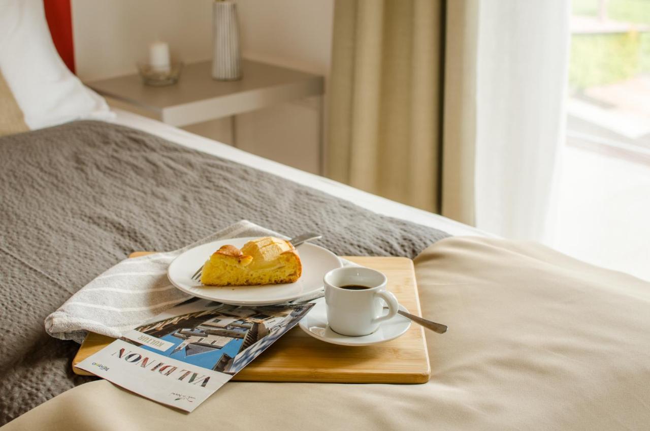 Orizzonti D'Anaunia Aparthotel Tassullo Exteriör bild