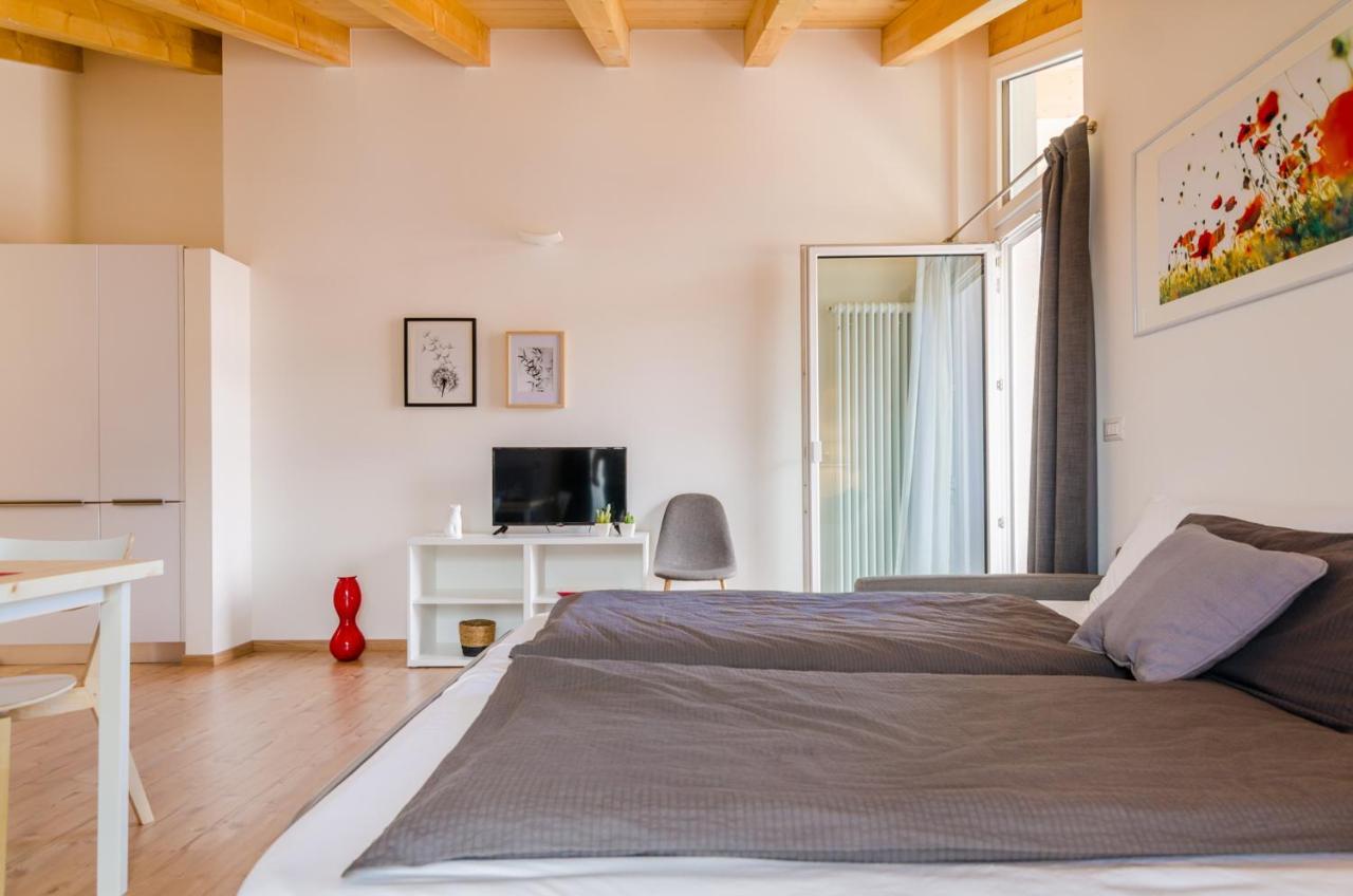 Orizzonti D'Anaunia Aparthotel Tassullo Exteriör bild