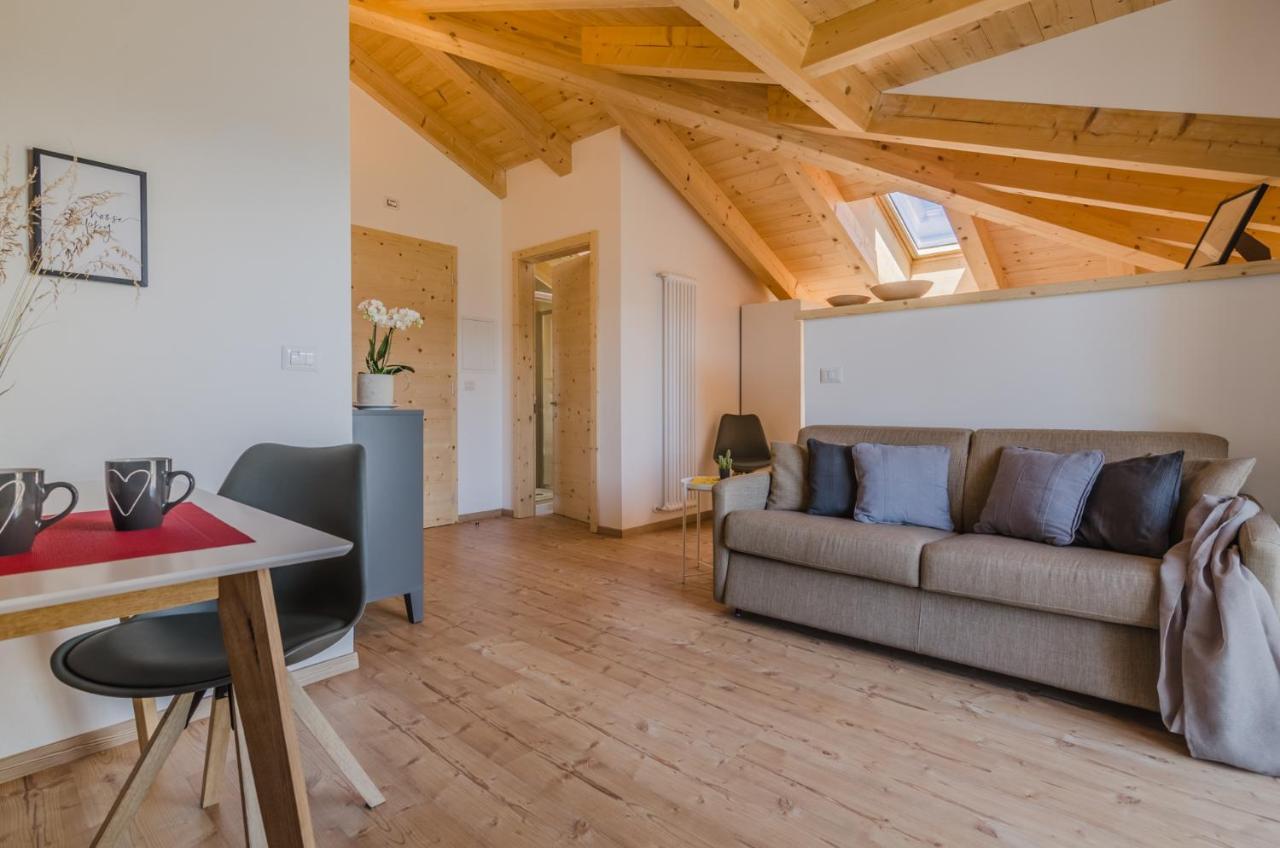 Orizzonti D'Anaunia Aparthotel Tassullo Exteriör bild