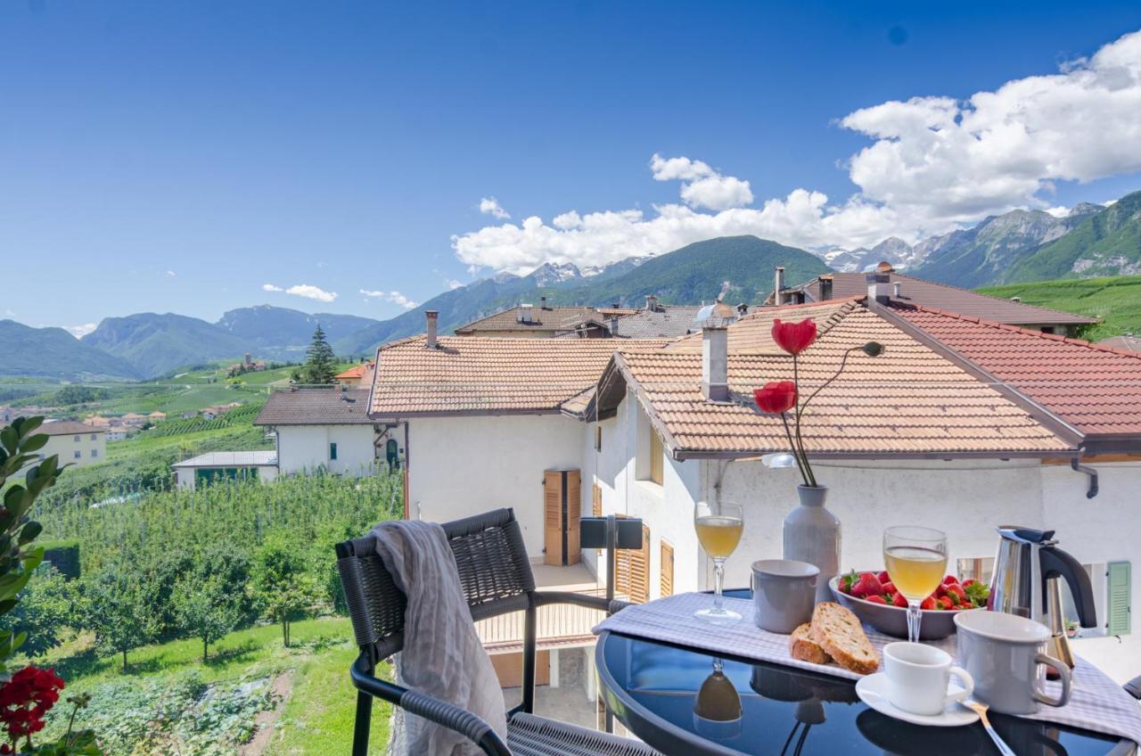 Orizzonti D'Anaunia Aparthotel Tassullo Exteriör bild